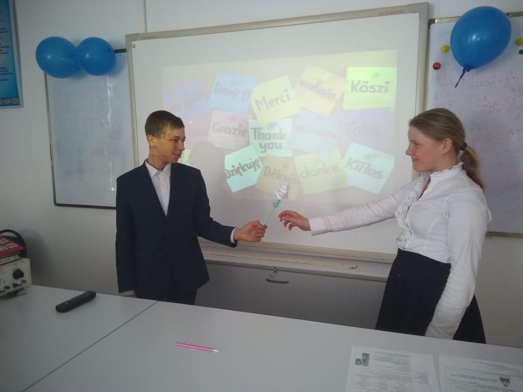 1 -наурыз Алғыс  күні  Алмалы орта мектебінде  көптеген іс-шаралар өтті. 