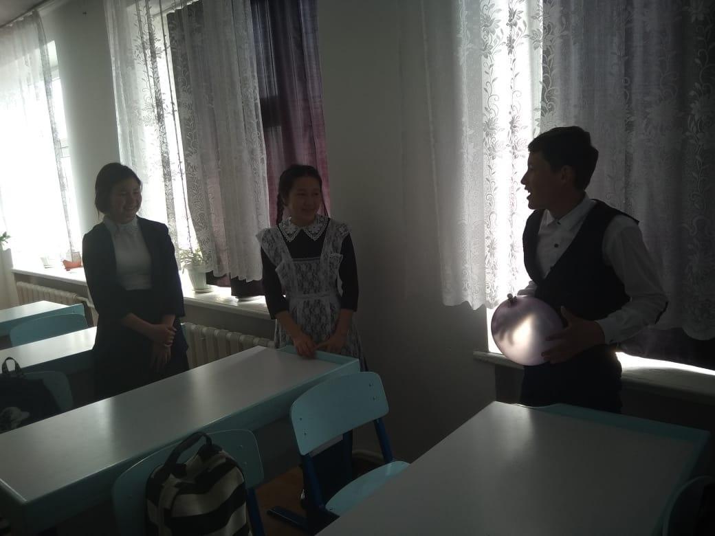 1 -наурыз Алғыс  күні  Алмалы орта мектебінде  көптеген іс-шаралар өтті. 