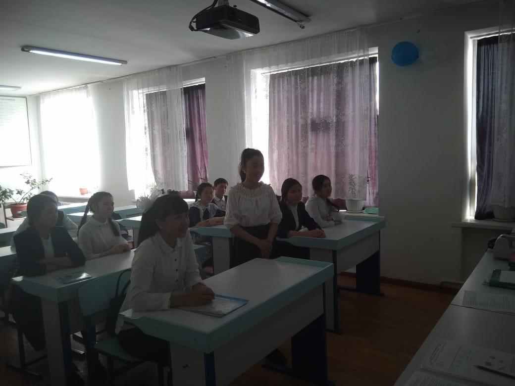 1 -наурыз Алғыс  күні  Алмалы орта мектебінде  көптеген іс-шаралар өтті. 