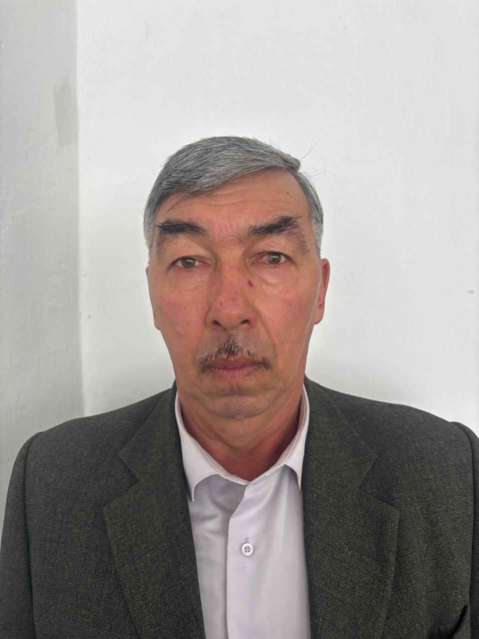 Көркем еңбек пәні мұғалімі